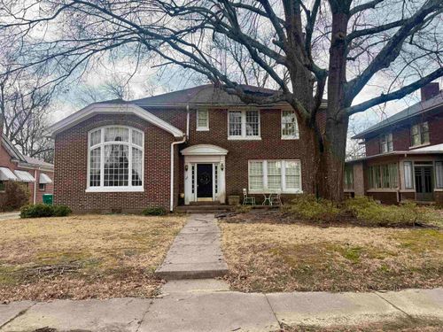 206 Park Pl, Pine Bluff, AR, 71601-6637 | Card Image