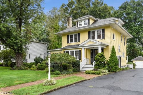 136 Stanmore Pl, Westfield, NJ, 07090-3909 | Card Image