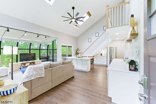 10-2 Falkenstein Dr, Vernon, NJ, 07462-2513 | Card Image