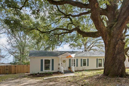 351 S Ardenwood Dr, Baton Rouge, LA, 70806 | Card Image