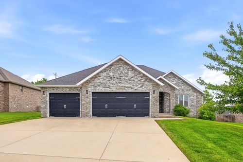 4324 E Kentbrook Dr, Springfield, MO, 65802-7837 | Card Image