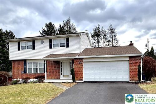 7270 Hillcrest Drive, Macungie Boro, PA, 18062 | Card Image
