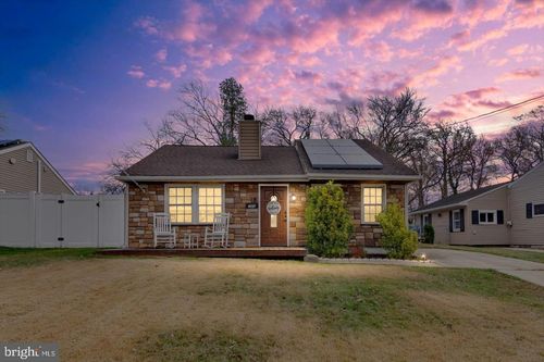 306 E Rudderow Ave, Maple Shade, NJ, 08052-1835 | Card Image