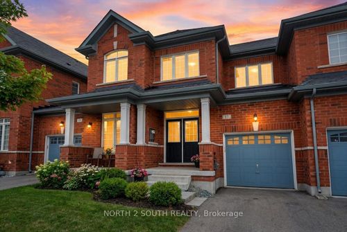 17 Gower Dr, Aurora, ON, L4G0V9 | Card Image