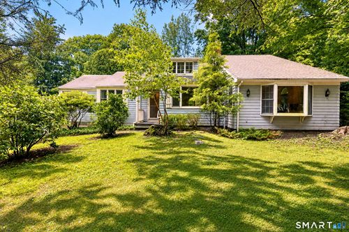 692 Elm St, Monroe, CT, 06468-1801 | Card Image