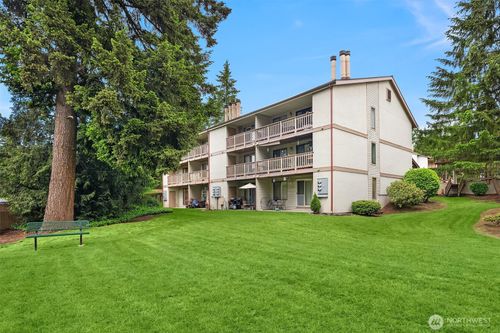 f13-17413 119th Ln Se, Renton, WA, 98058-6250 | Card Image