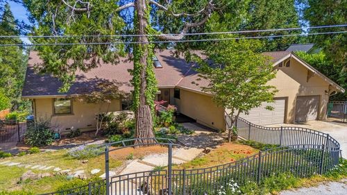 11532 Via Vis, Nevada City, CA, 95959-9639 | Card Image