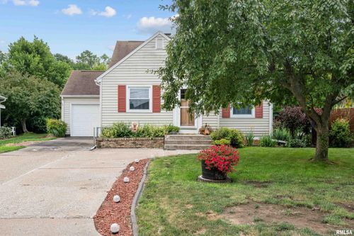 412 24th Ave, East Moline, IL, 61244-2713 | Card Image