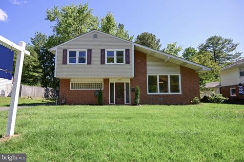 916 Beaverbank Cir, BALTIMORE, MD, 21286-3310 | Card Image