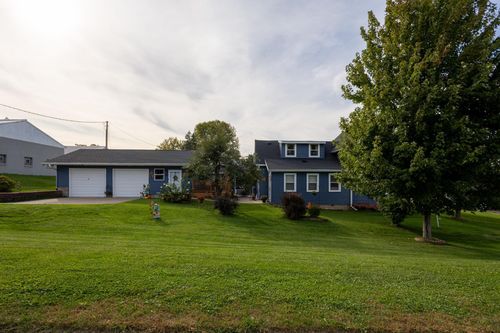 42673 County Road 12, Dakota, MN, 55925-4051 | Card Image