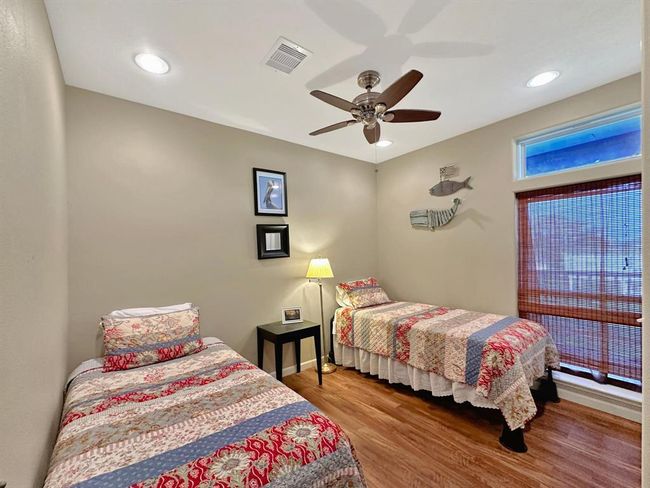 126 Linda St, House other with 4 bedrooms, 3 bathrooms and null parking in Anahuac TX | Image 37