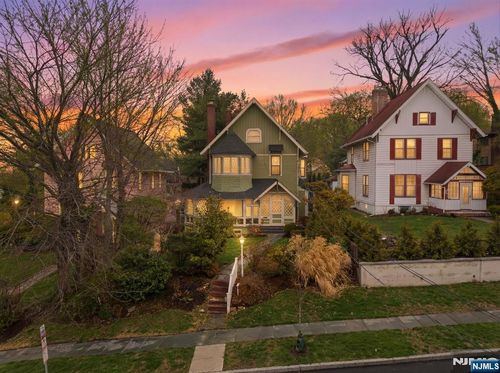 101 Palisade Ave, Bogota, NJ, 07603-1725 | Card Image