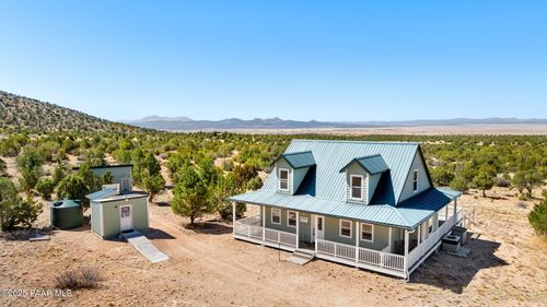 29450 Caballero Way, Paulden, AZ, 86334 | Card Image