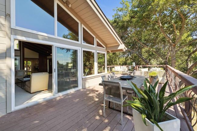 10605 Berkshire Dr, House other with 4 bedrooms, 4 bathrooms and 4 parking in Los Altos Hills CA | Image 17