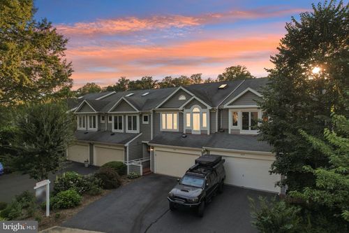 1975 Lakeport Way, RESTON, VA, 20191-5438 | Card Image