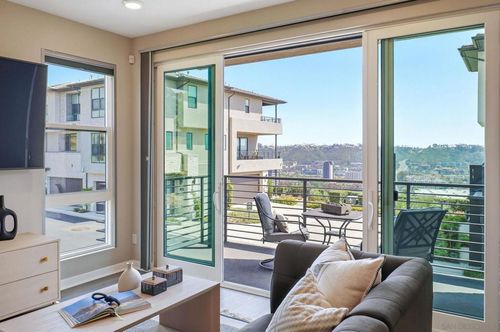 2960 Via Alta, San Diego, CA, 92108 | Card Image