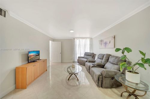 220-200 172nd St, Sunny Isles Beach, FL, 33160-3440 | Card Image
