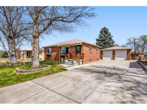 2568 S Zurich Ct, Denver, CO, 80219-5662 | Card Image