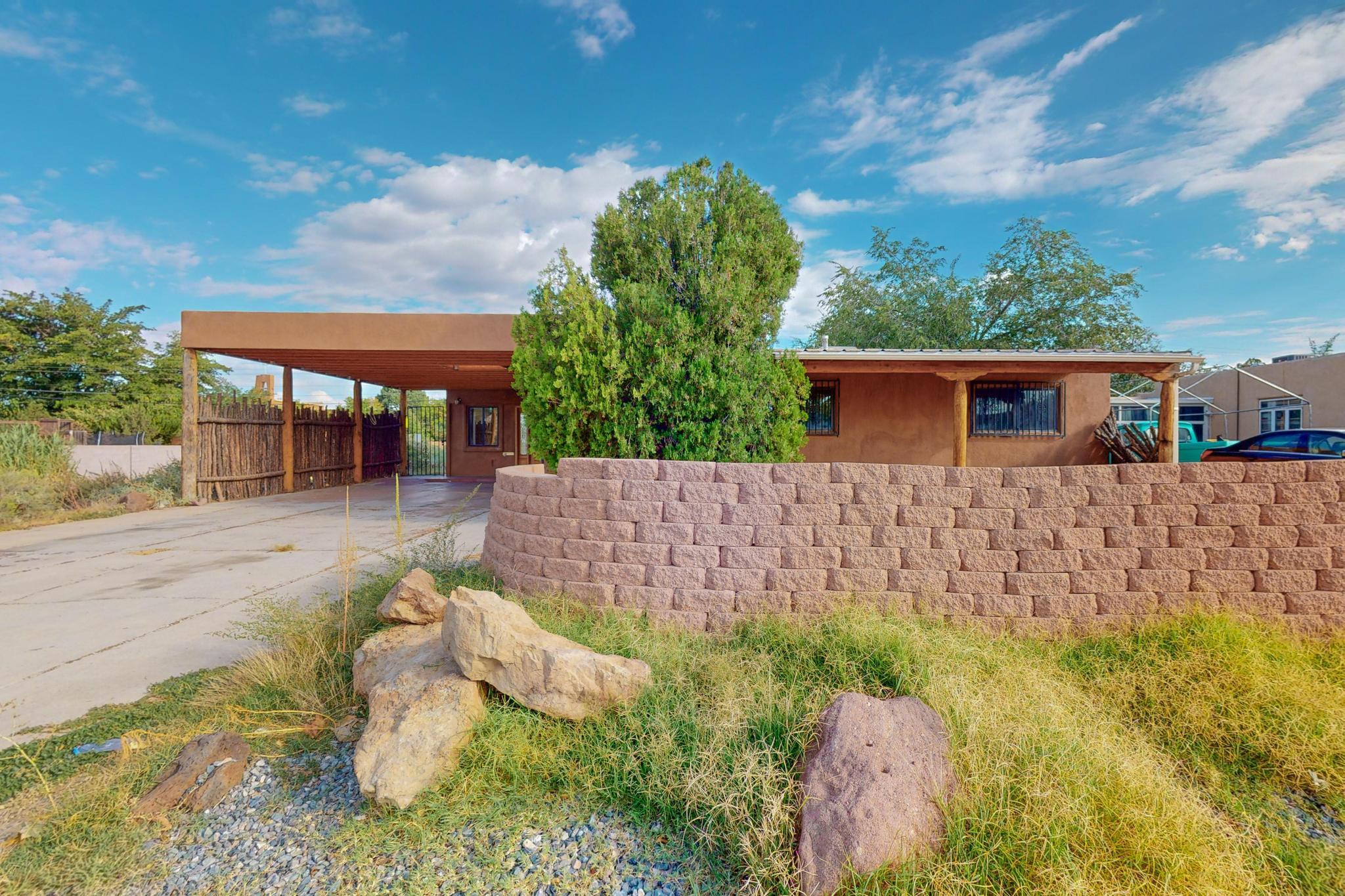 Roma Ave, Albuquerque, NM 87108