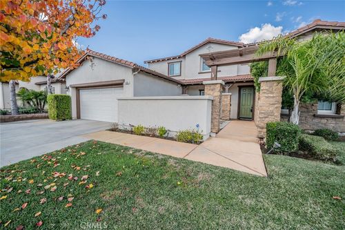 198 Caldera St, Perris, CA, 92570-5527 | Card Image