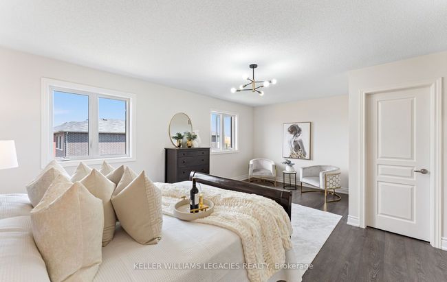 25 Velia Crt, House attached with 5 bedrooms, 4 bathrooms and 2 parking in Woodbridge ON | Image 18