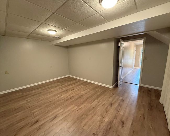 124 Hillvue Dr, Townhouse with 3 bedrooms, 3 bathrooms and 1 parking in Seven Fields PA | Image 25