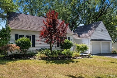 9461 Greiner Rd, Clarence, NY, 14031-1212 | Card Image