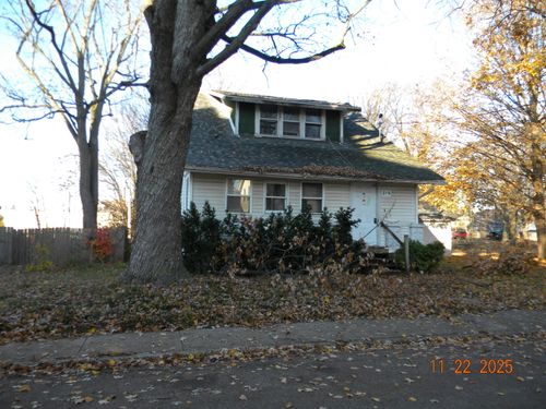 314 N 6th St, Niles, MI, 49120-2443 | Card Image