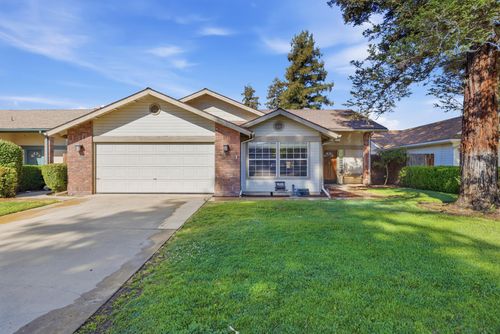1301 S Atwood Court, Visalia, CA, 93277 | Card Image