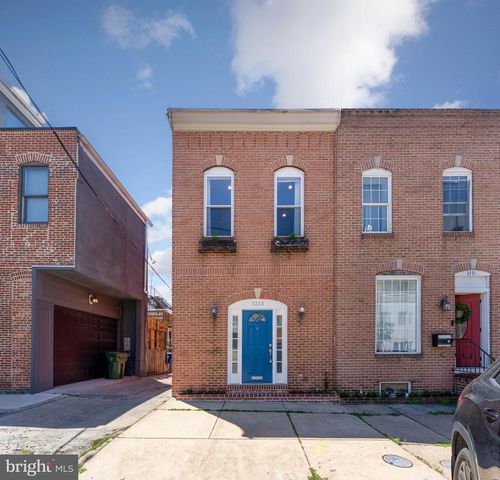3233 Foster Ave, BALTIMORE, MD, 21224-4020 | Card Image