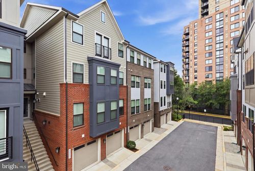 5683 Stephanie Tessa Way Way, ALEXANDRIA, VA, 22303 | Card Image