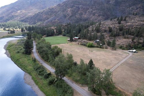 440 River Rd E, Plains, MT, 59859-9117 | Card Image