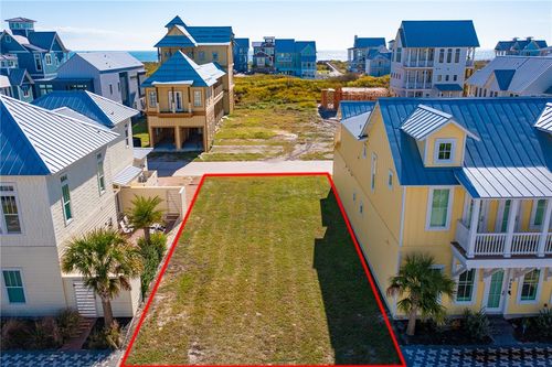 704 Sunrise Ave, Port Aransas, TX, 78373-4256 | Card Image