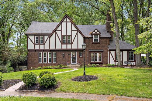 18 Lefferts Ct, Middletown, NJ, 07748-3031 | Card Image