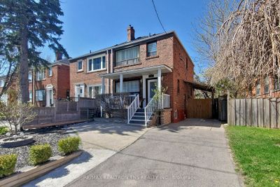 952 Eglinton Ave E, Home with 4 bedrooms, 3 bathrooms and 3 parking in East York ON | Image 1