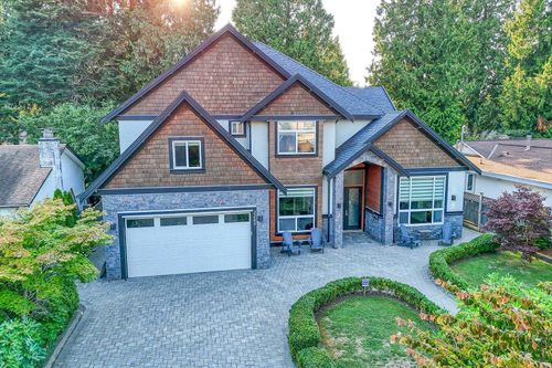 2285 124 St, Surrey, BC, V4A3M6 | Card Image