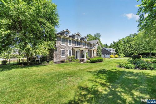 6 Park Ln, Oak Ridge, NJ, 07438-9159 | Card Image