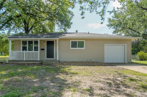 11219 E 51st St, Raytown, MO, 64133-2438 | Card Image