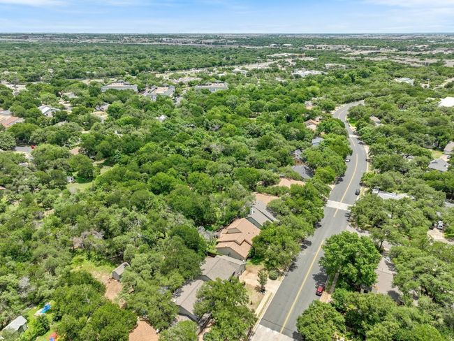 Minutes from Mopac and 183, commuting or getting around town is surprisingly easy—whether you're headed downtown, to tech campuses, or out for dinner | Image 34