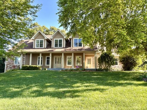 N97W14613 Rimrock Road, Germantown, WI, 53022 | Card Image