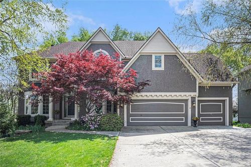 14475 Chadwick St, Leawood, KS, 66224-3930 | Card Image