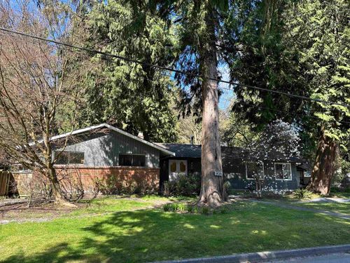 909 Seymour Blvd, North Vancouver, BC, V7J2J7 | Card Image