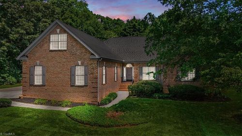 920 James Doak Pkwy, Greensboro, NC, 27455-8306 | Card Image