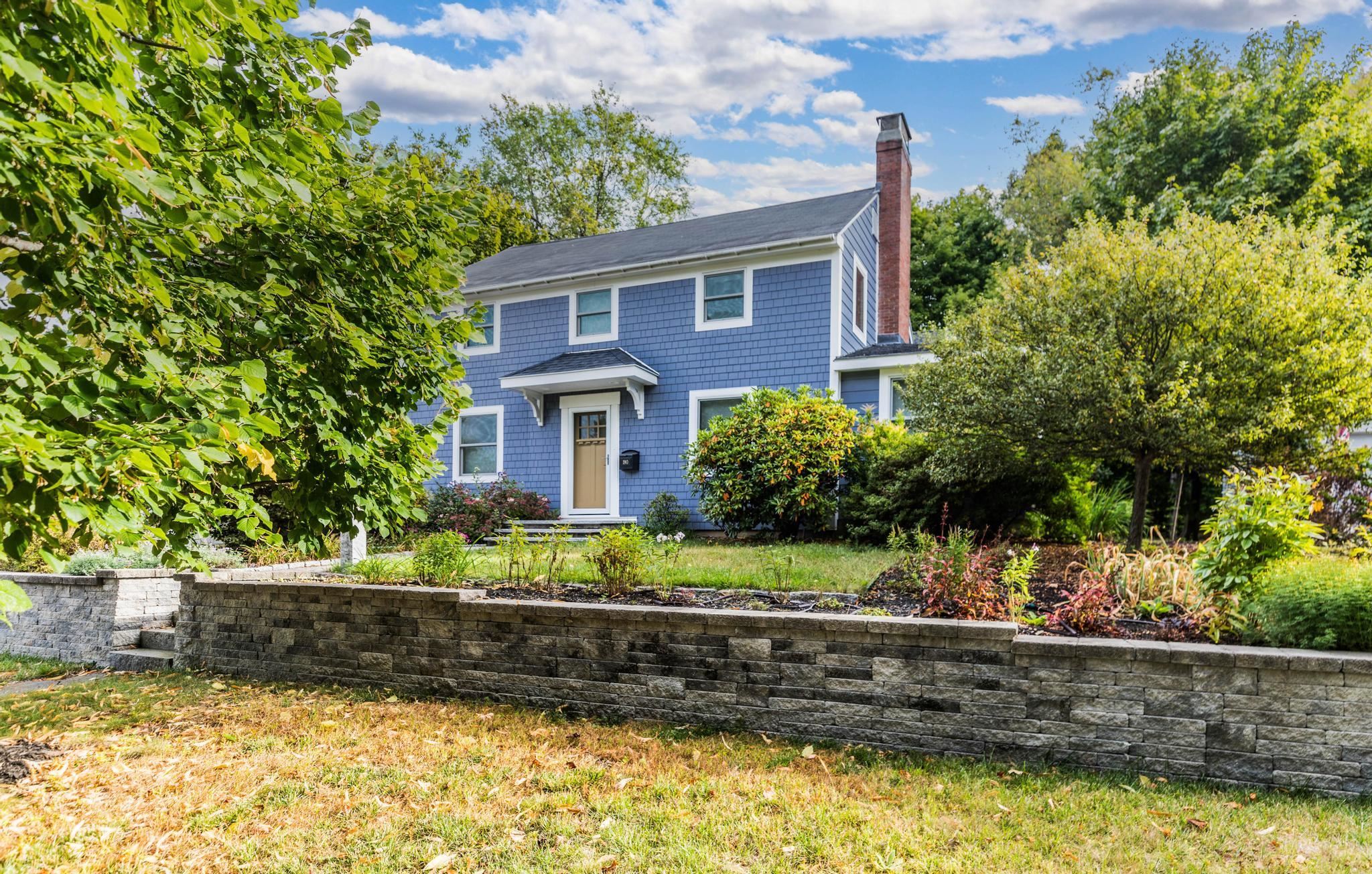 Hillside Dr, Portsmouth, NH 03801