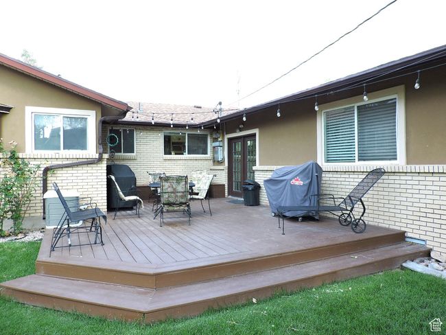 Spacious Deck/Patio | Image 44
