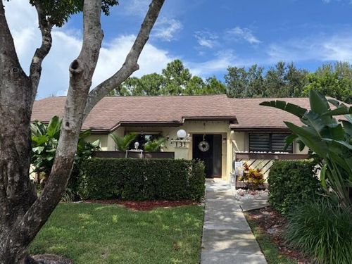 131 Manchineel Ct, Royal Palm Beach, FL, 33411-1647 | Card Image