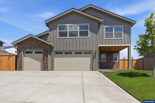 Model XX Nw Coast Mountain Dr, Dallas, OR, 97338 | Card Image