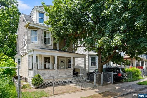 215 Amherst St, East Orange, NJ, 07018-2506 | Card Image