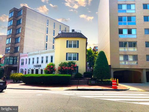 n-900 24th St Nw, WASHINGTON, DC, 20037-2200 | Card Image