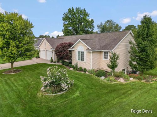 4596 Cider Wood Drive Nw, Grand Rapids, MI, 49534 | Card Image